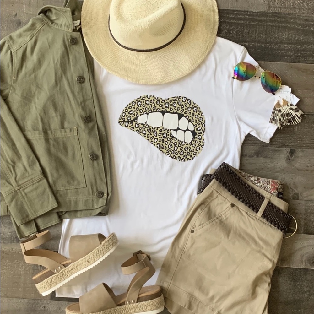 Leopard Lips Graphic Tee